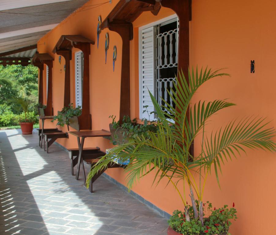 Pousada Recanto Aguas Vivas Turvo dos Gois Exterior photo